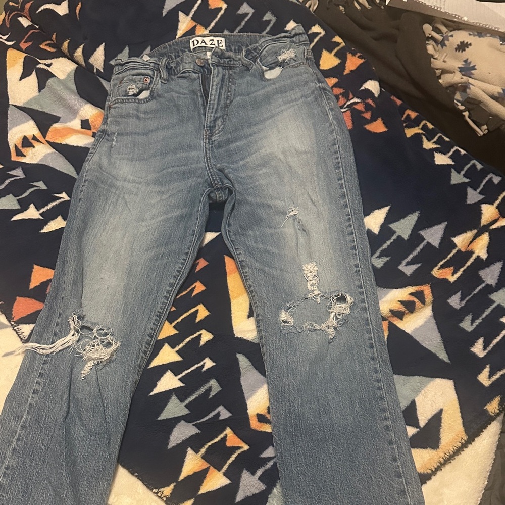 Daze Women's Distressed Boyfriend Jeans - Light Blue